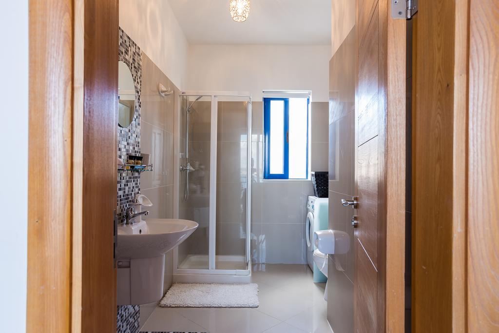Għajnsielem Seaview Luxury Penthouse With Shared Swimming Pool 아파트 외부 사진